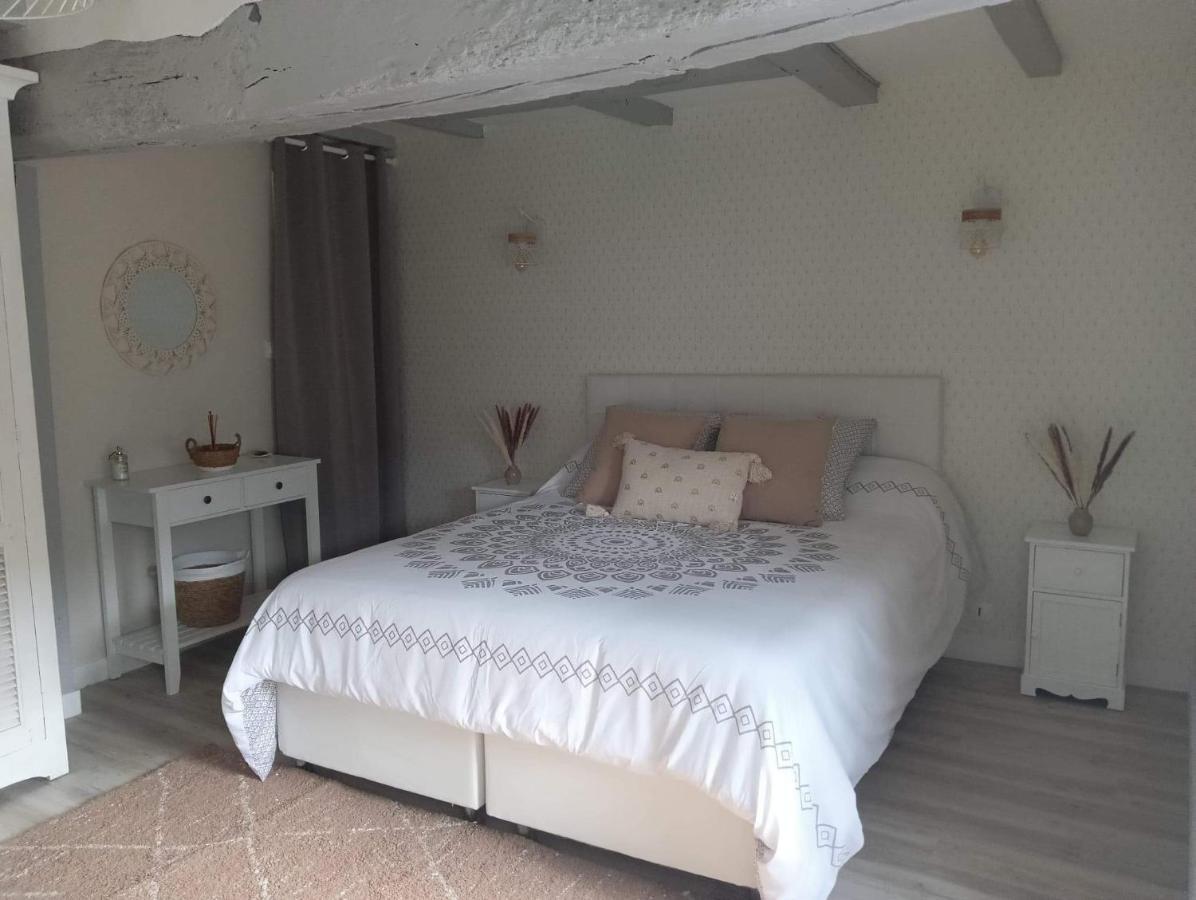 Chambre D'Hote Familiale De La Maison Bleue Lanvallay Luaran gambar